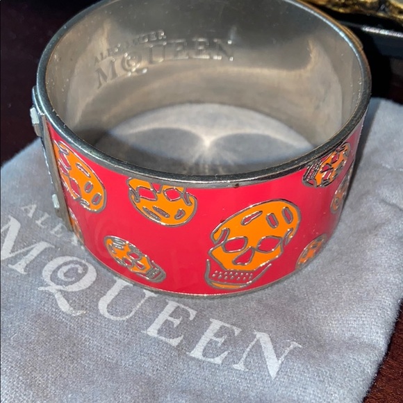 Alexander McQueen metal/enamel cuff - Picture 6 of 13